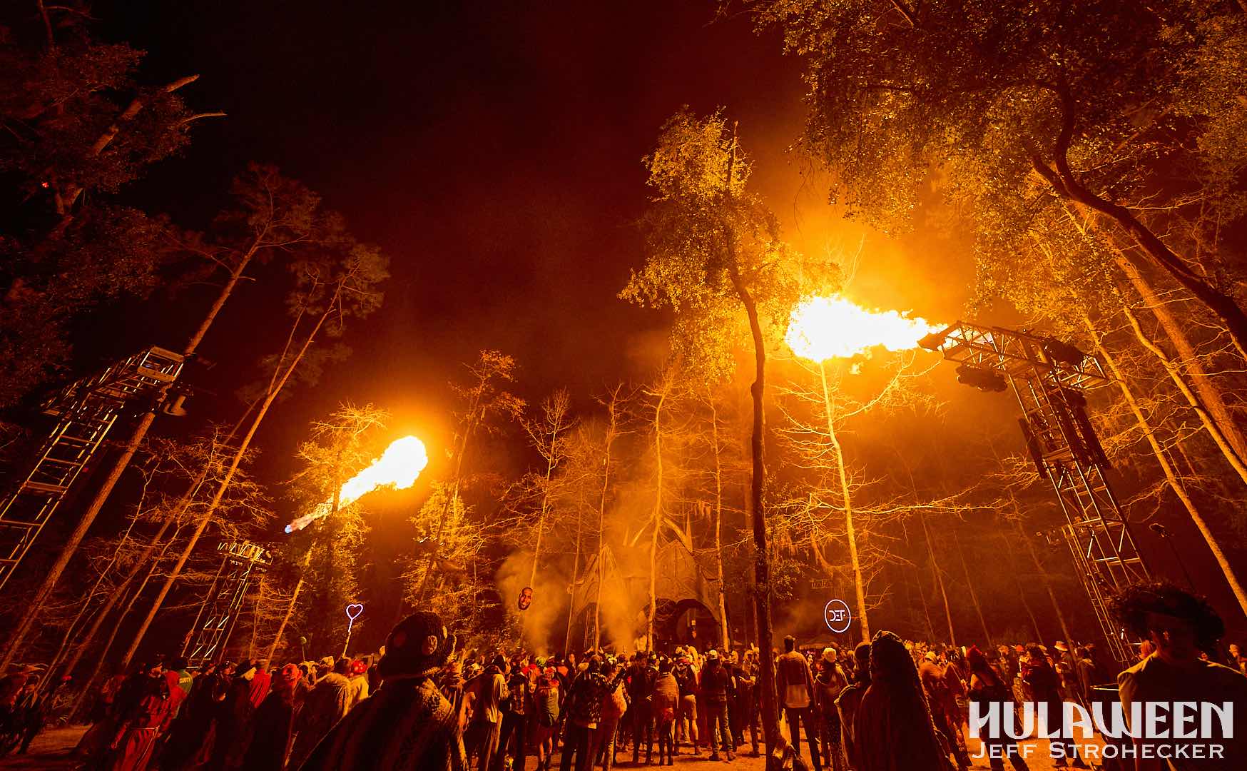 Spirit Lake Hulaween Jeff Strohecker 2025